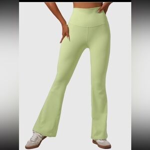 Women's Light Green Flared leggings